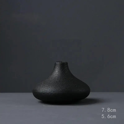 Black Ceramic Small Vase Home Decoration Crafts Tabletop Ornament Simplicity Japanese-style Decoration