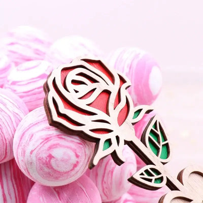 Artistic Wood Florals Decorations Lasers Cut Rose Shaped Ornament Lovely Flowers Figurine Special Mom Present Jewelry